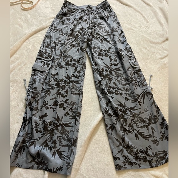 Anthropologie / palazzo utility pants/ wide leg / size XS / 0/ waist 24 - Picture 7 of 16